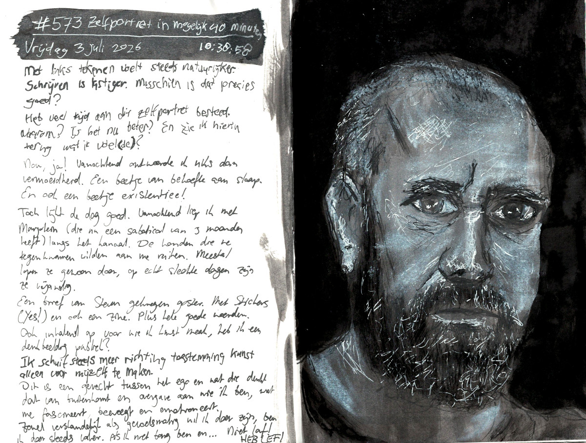 Zelfportret #573 door Edward Kobus, gemaakt met Oost-Indische inkt en pastelkrijt op A4-formaat